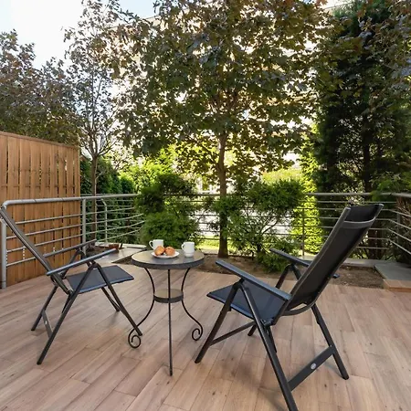 Pleasant Apartment With Terrace Cracow By Noclegi Renters Kraków Zewnętrze zdjęcie