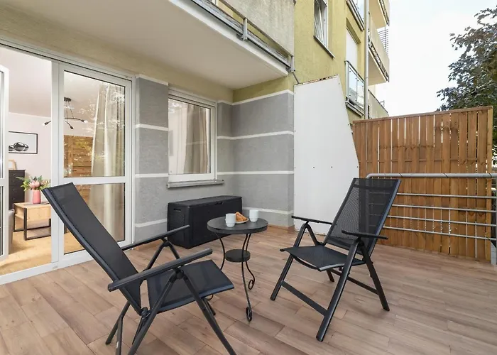 Pleasant Apartment With Terrace Cracow By Noclegi Renters
