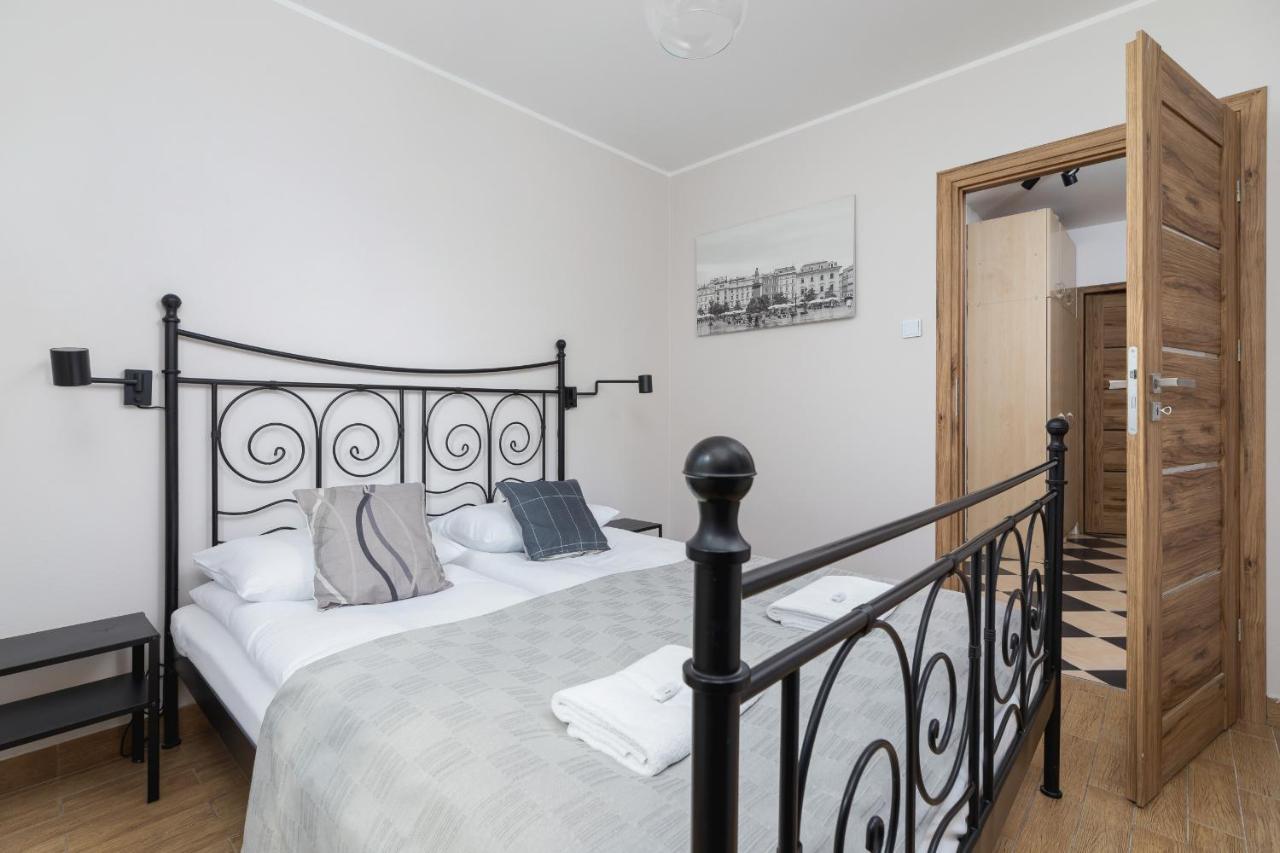 Apartment Pleasant With Terrace Cracow By Renters *
